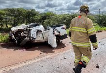 Acidente entre bitrem e picape mata motorista na BR-452/GO, em Rio Verde Acidente entre bitrem e picape mata motorista na BR-452/GO, em Rio Verde