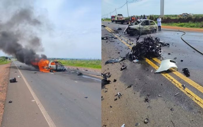 Acidente entre moto e carro na SP-463 deixa três pessoas mortas, em Santo Antônio do Aracanguá Acidente entre moto e carro na SP-463 deixa três pessoas mortas, em Santo Antônio do Aracanguá