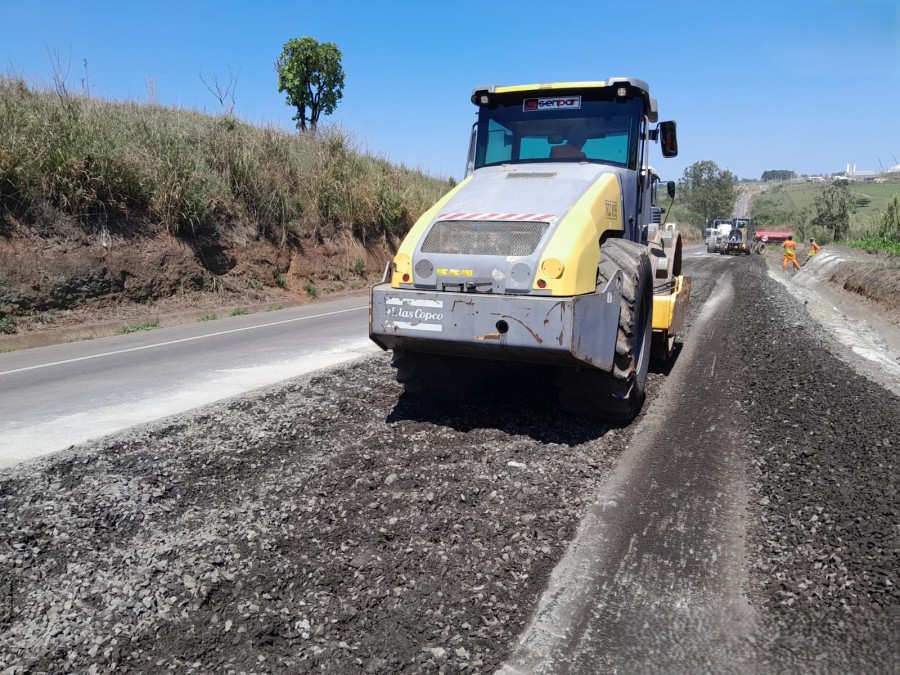 Reciclagem do pavimento da rodovia BR-262/MG altera o tráfego, em Araxá