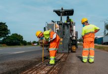 Concessionária paulista realiza obras nas rodovias SP-250 e SP-270 Concessionária paulista realiza obras nas rodovias SP-250 e SP-270