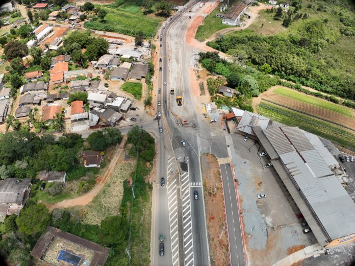 Atenção, motorista! Rodovia Bunjiro Nakao (SP-250) tem desvios em vários pontos
