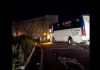 Motorista de ônibus morre e estudantes ficam feridos em acidente com ônibus e carreta na BR-101/AL Motorista de ônibus morre e estudantes ficam feridos em acidente com ônibus e carreta na BR-101/AL